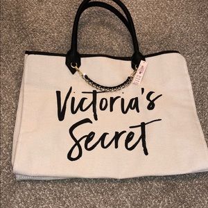 Victoria's Secret Bags - Victoria’s Secret Tote Victoria's Secret Bags - Victoria’s Secret Tote